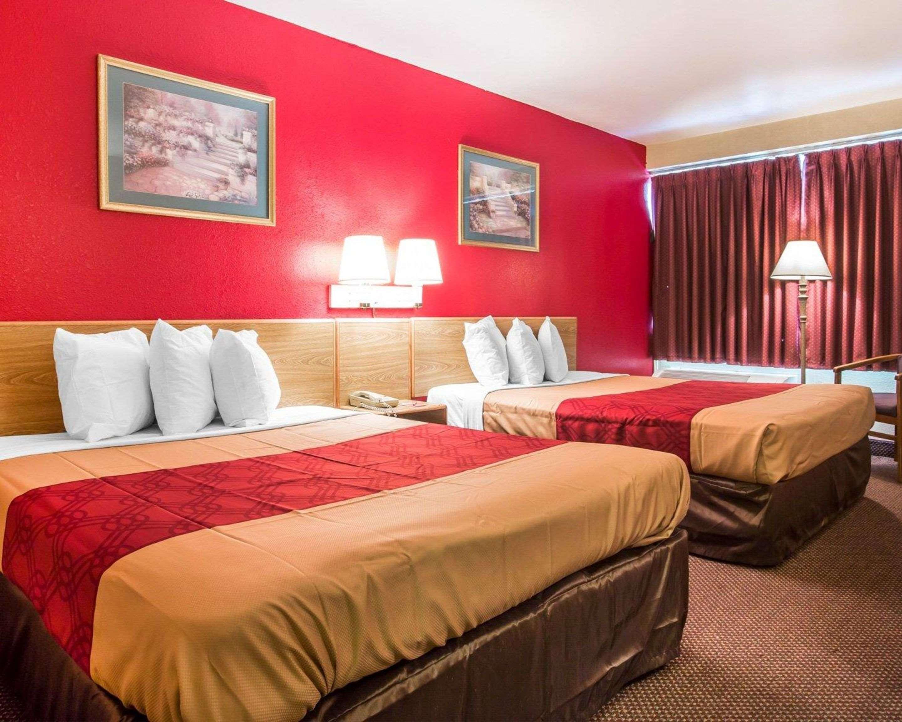 Lodge Econo Atlanta
